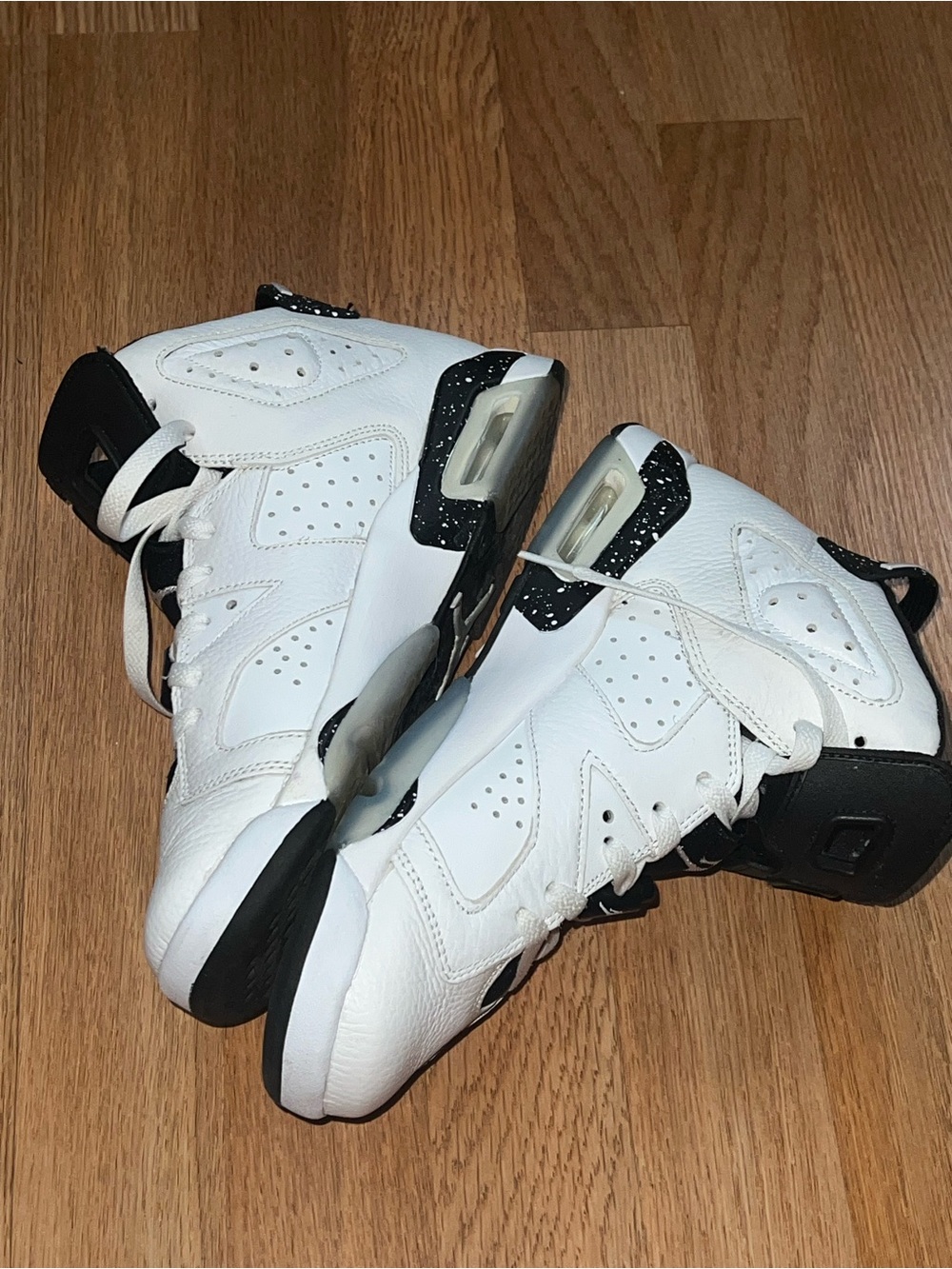 Jordan Reverse Oreo 6’s (GS) - Picture 7 of 8